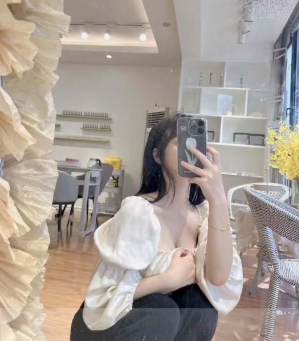 前凸后翘好运姐