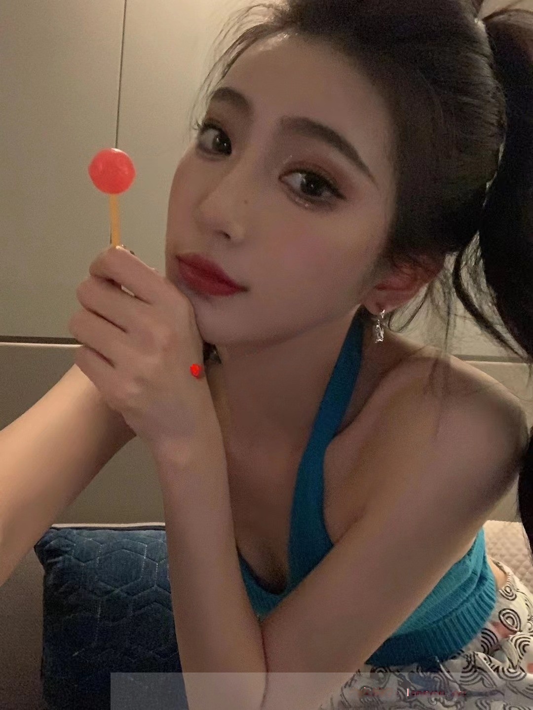 徐汇雨彤小姐姐