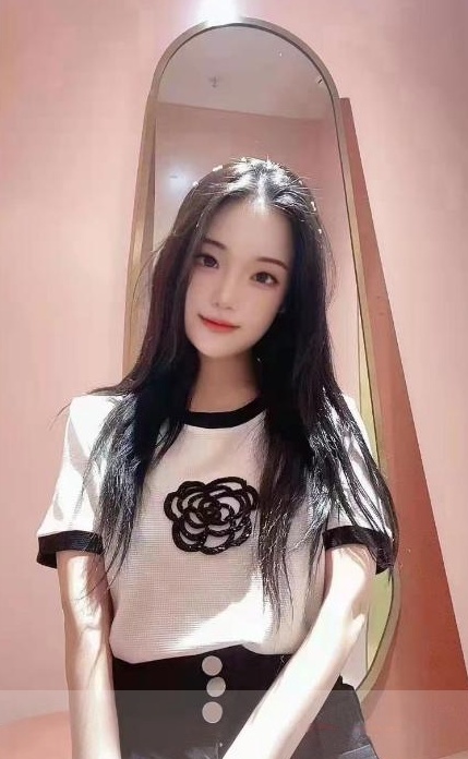 南山气质美女小忆