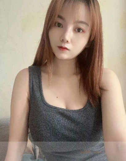 江宁百家湖大胸妹子