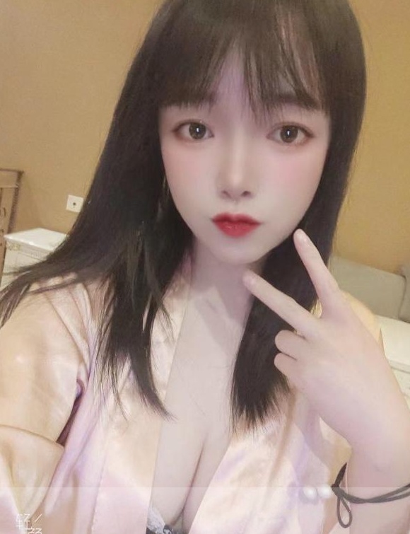 夫子庙童颜巨乳