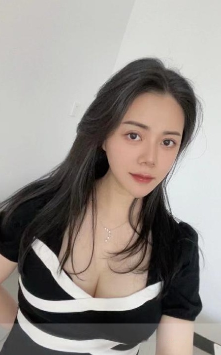 福田大奶美女阿离