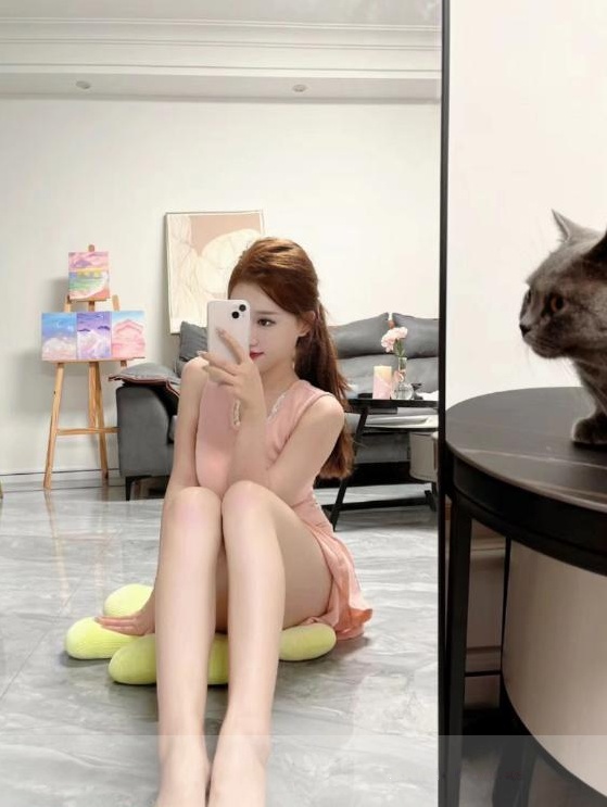 深圳气质美女颖儿