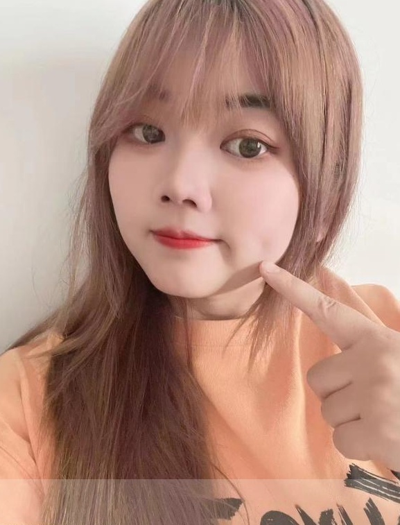 坂田风骚大奶D杯