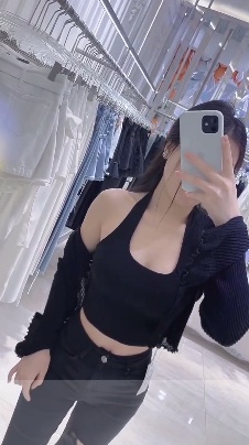 气质大胸妹子