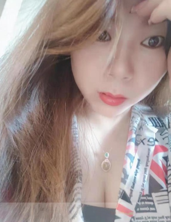 宝安福永白嫩少妇