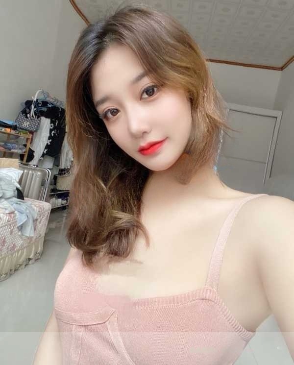 清纯可爱大波骚货御姐