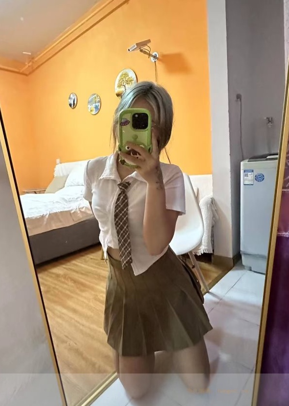 仁和路嫩妹蓓蓓