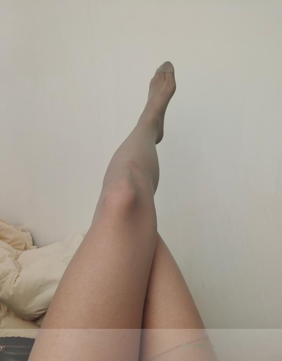 丝足小姐姐