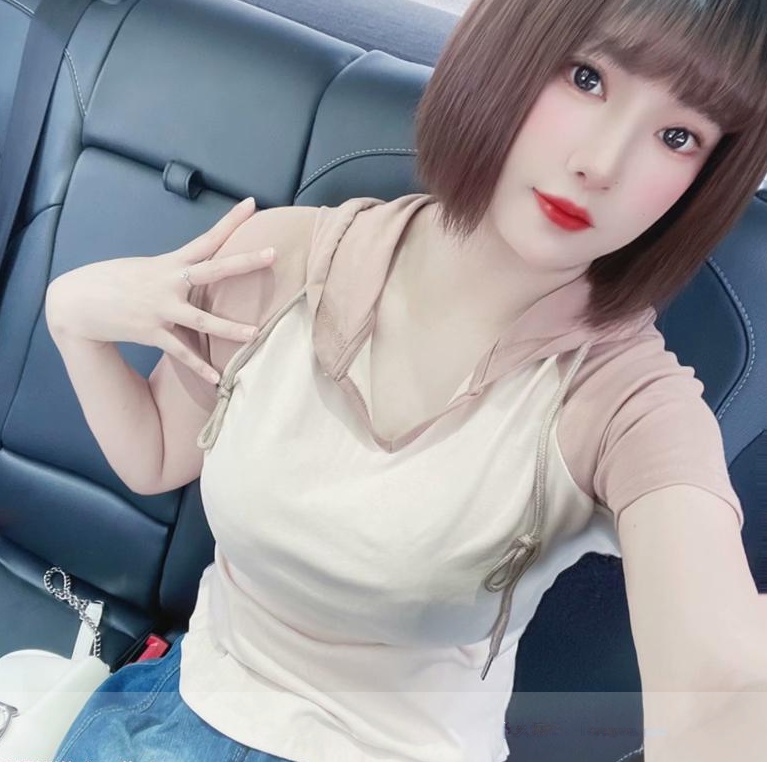 海豚湾大胸
