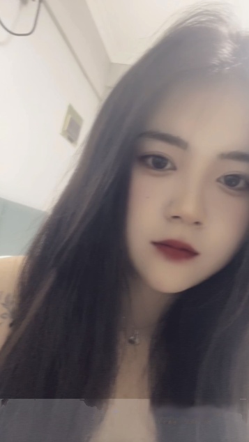 中沙金座微胖嫩妹