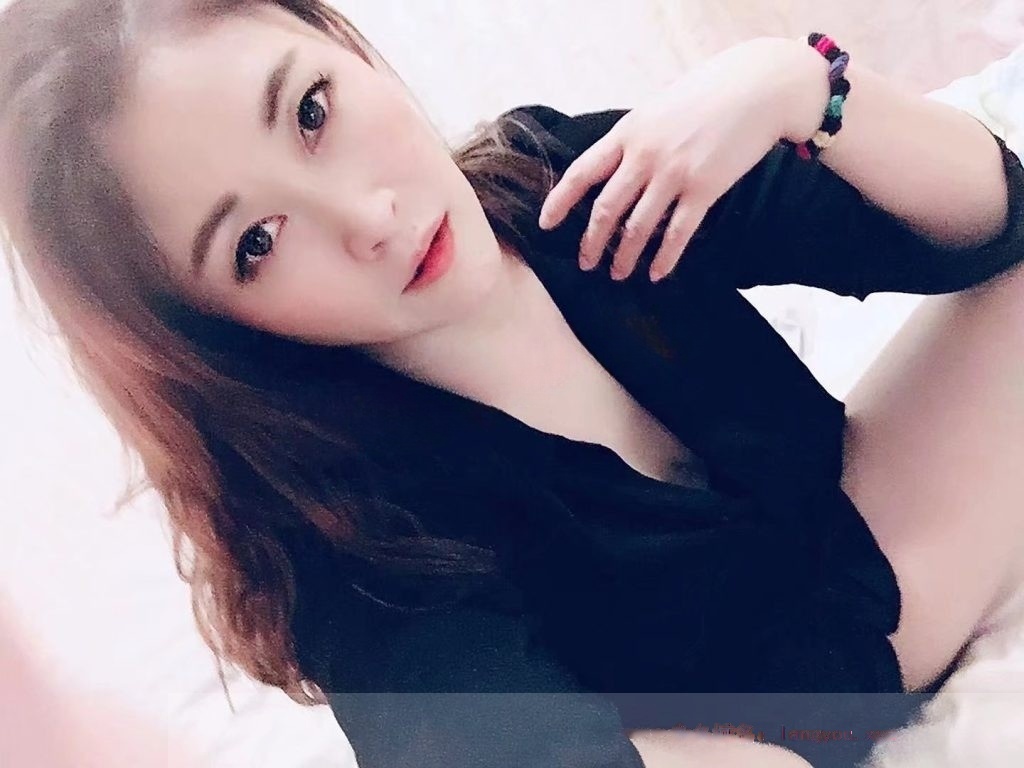 熟女雯雯，巨乳肥臀