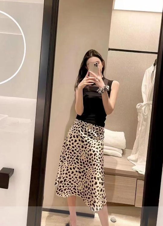 汉服小姐姐西西