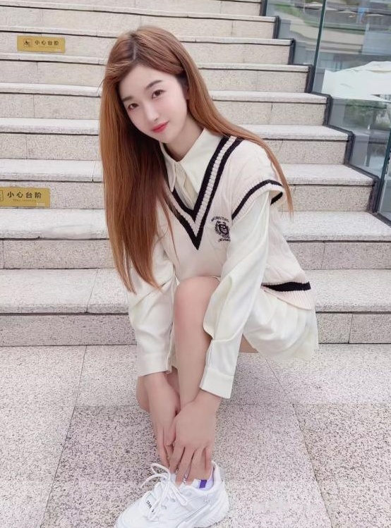 桐梓林服务果果