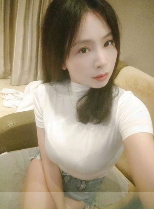 黄埔大胸妹子妲己