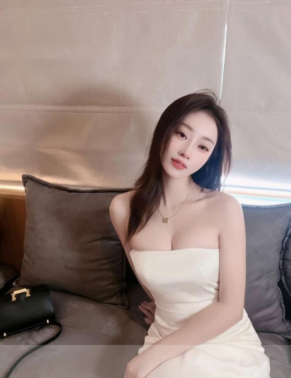 体验服务好颜值妹子