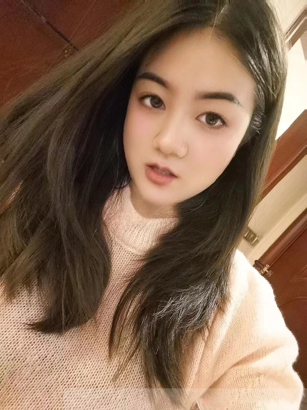 越秀长腿反差婊