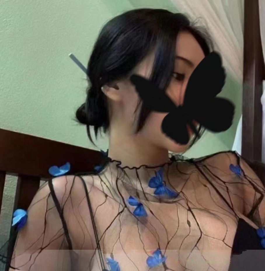 华林永辉大胸小倩