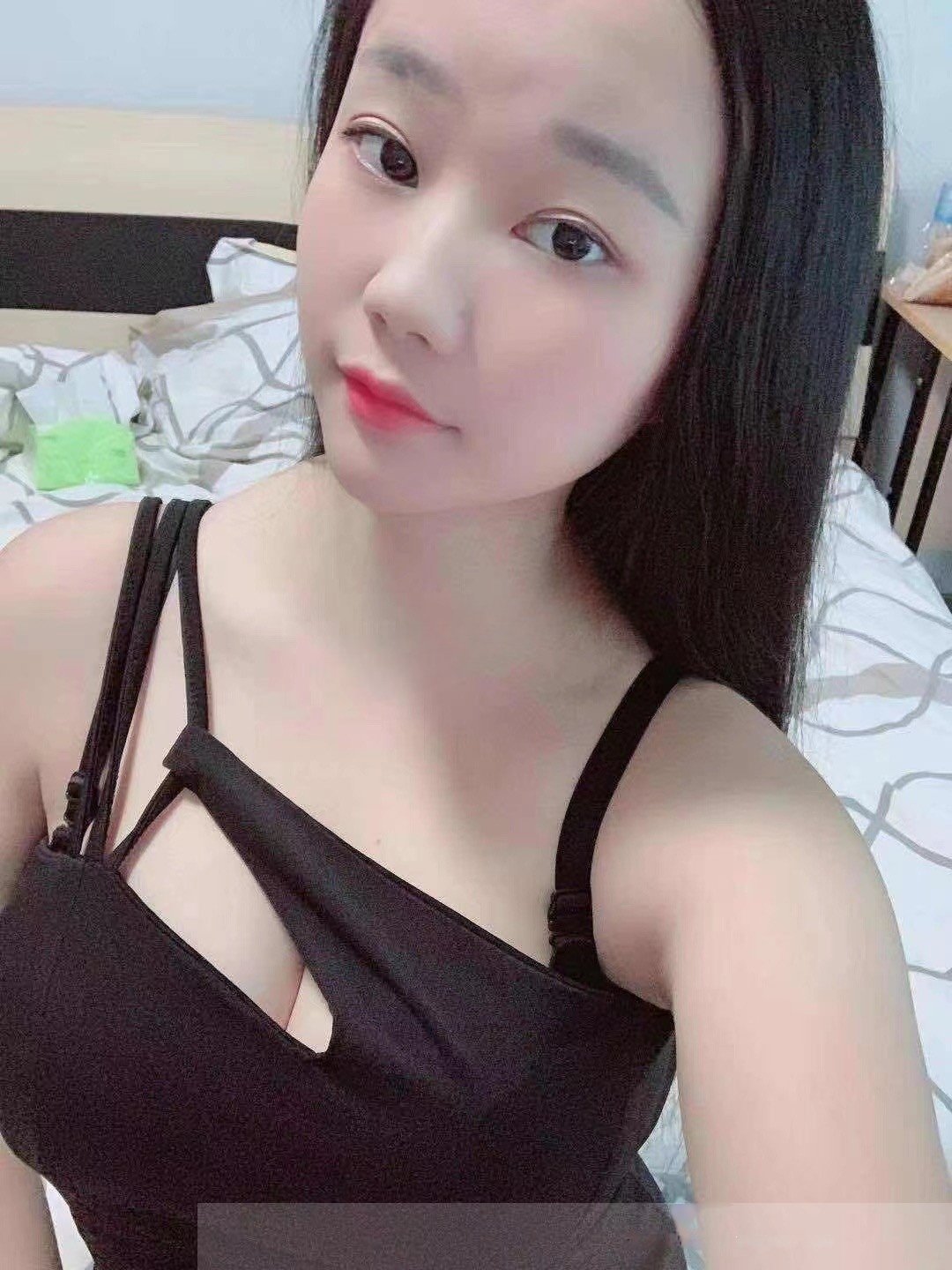 市区大胸广西小姐姐