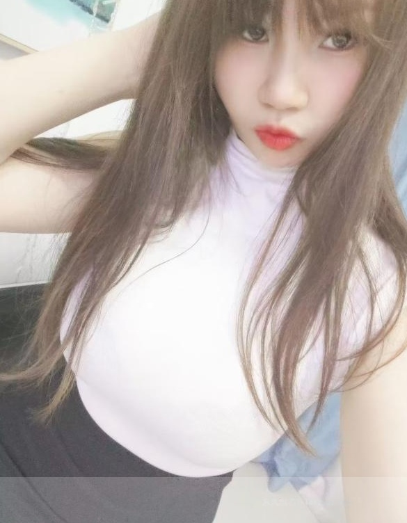 分享个童颜巨乳