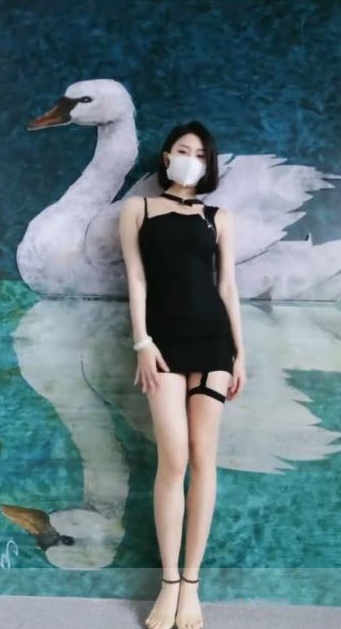 白云兼职模特小姐姐