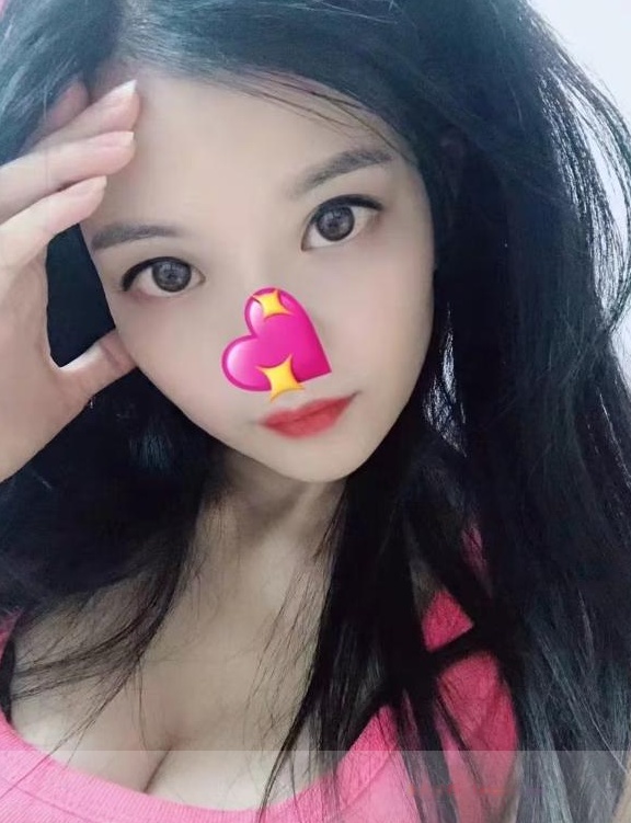 大胸美女