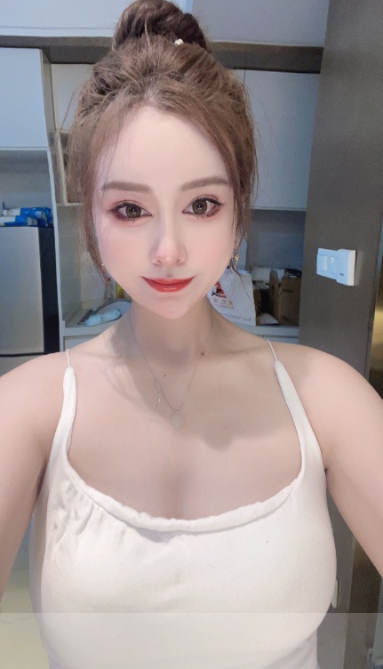 更新朵朵的联系方式