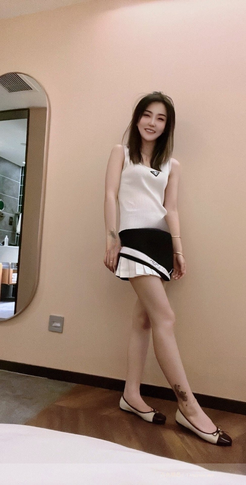 塘沽身材棒漂亮美女