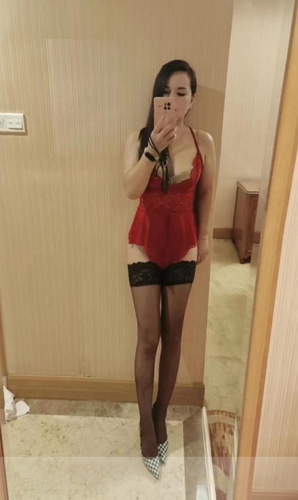 体验女王带女慕