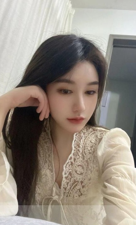 南山茜茜性感小姐姐