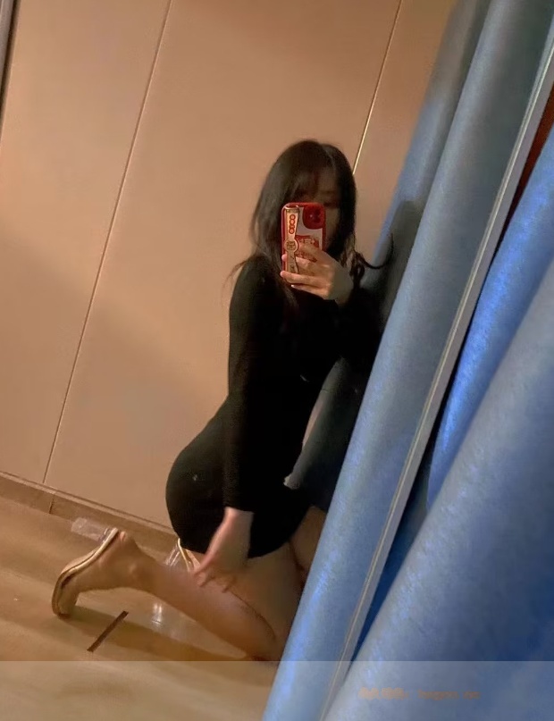 建邺奥体风骚小姐姐