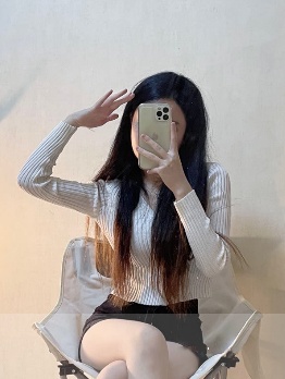 白嫩好身材骚妹