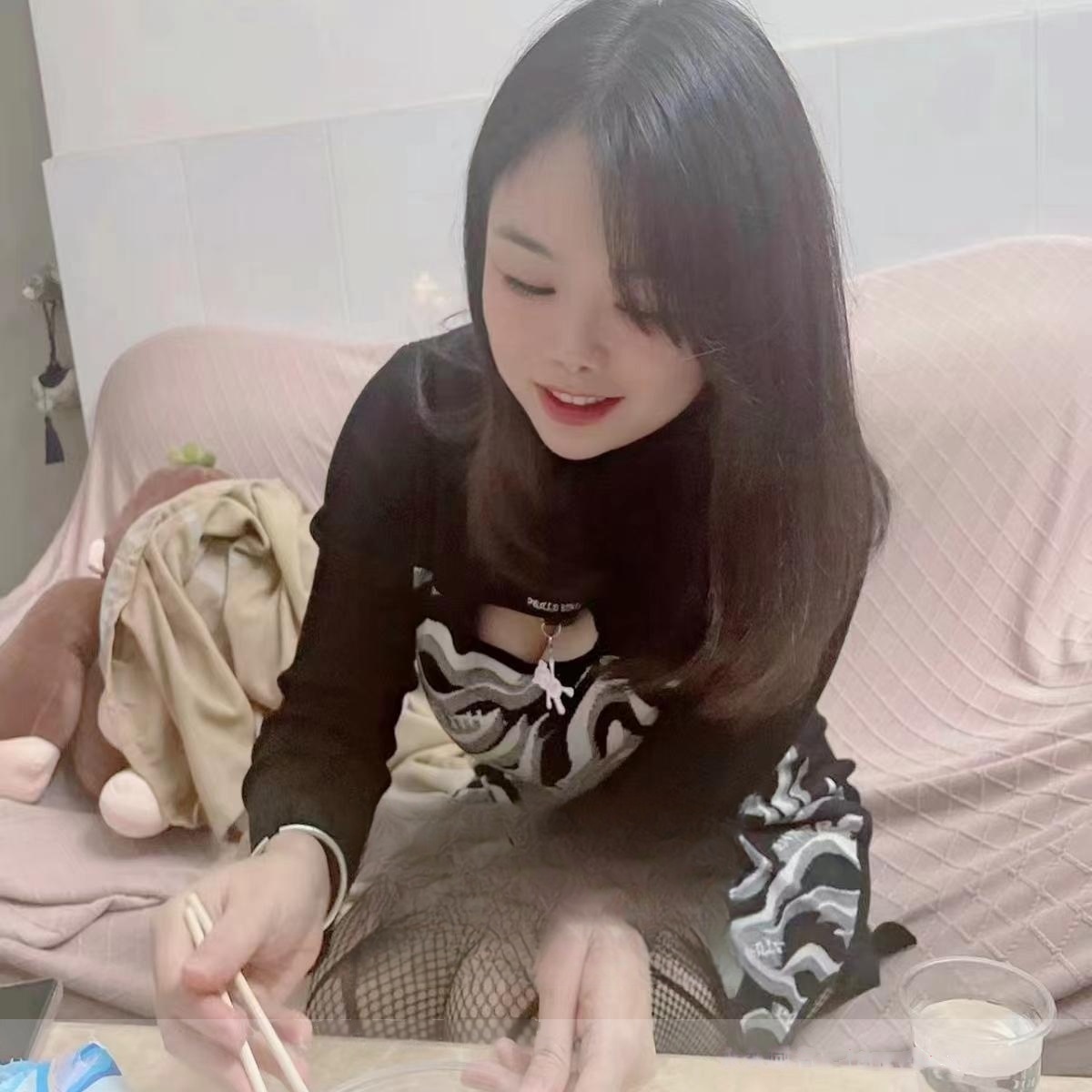 汕头水嫩小姐姐