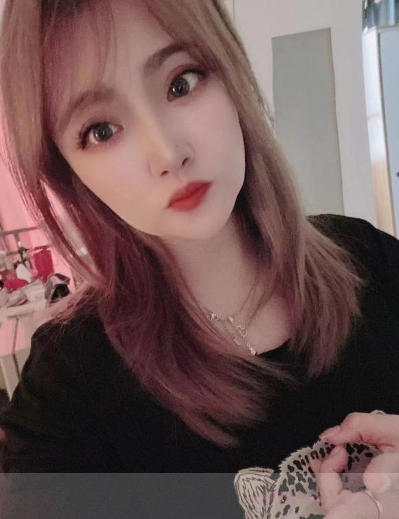 服务多元化妹子