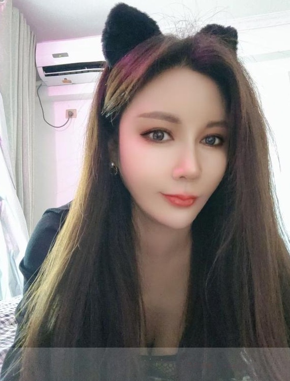 约了个妩媚女人