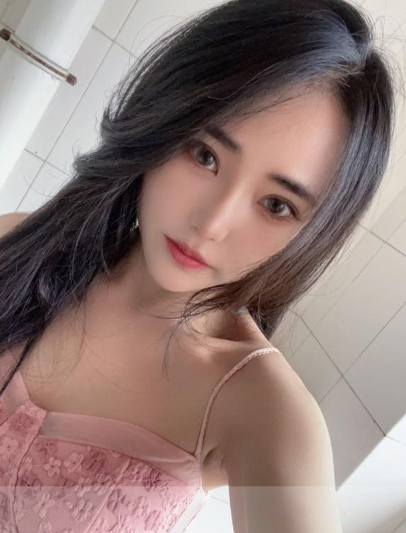 上城漂亮妹子月月