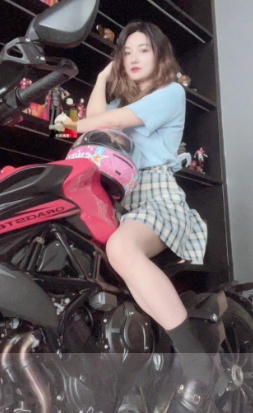 罗湖向西村七七