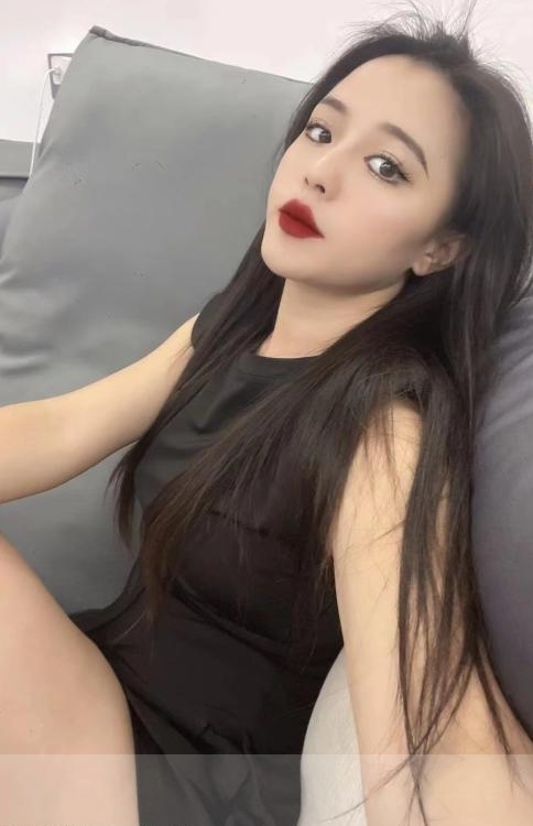 可甜可咸的依依乐