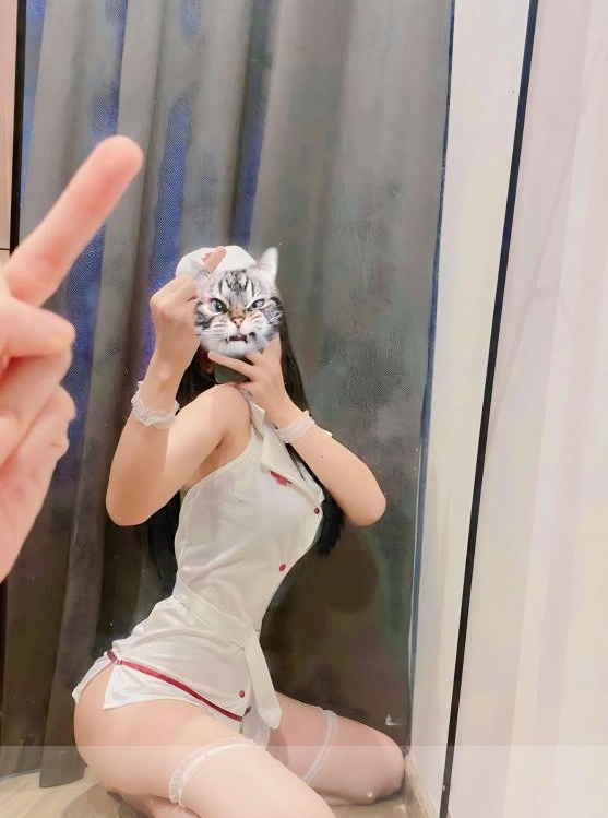武侯骚浪妹子