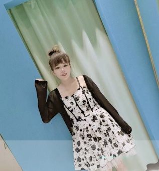 寮布性比价少妇