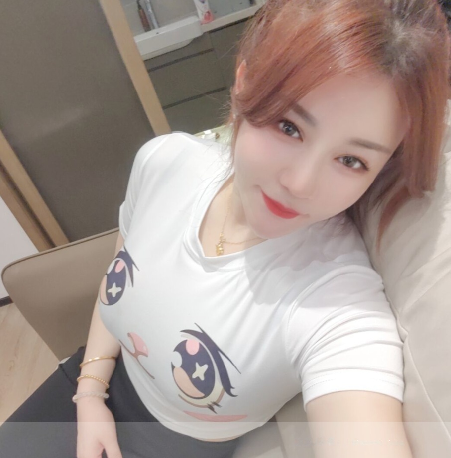 大长腿平安姐姐