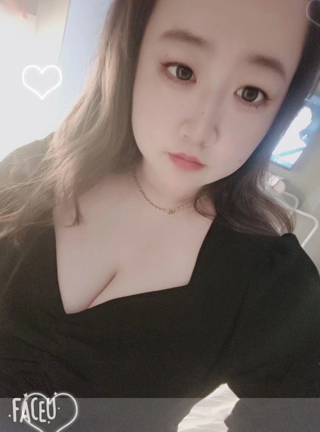 吴中大胸妹