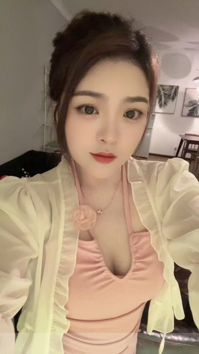 水多小姐姐