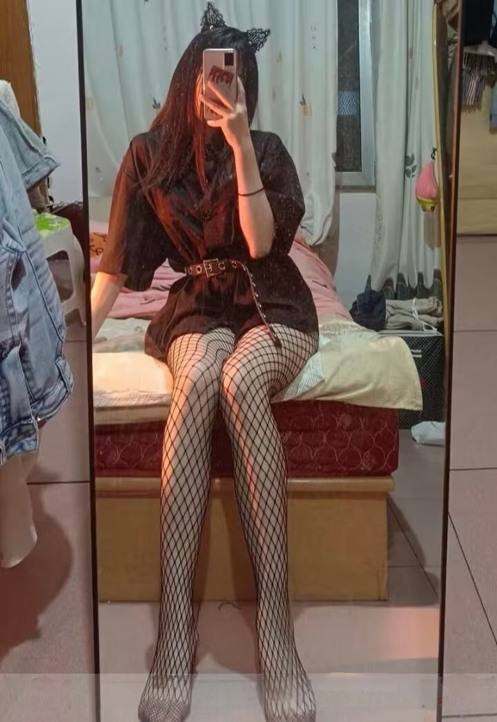 烟台模特娜娜
