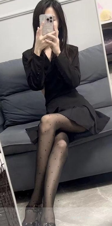 性感制服兔兔妹子