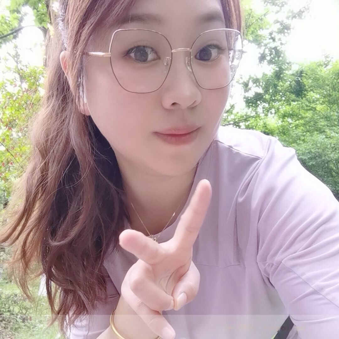 西湖老凤眼镜姐姐