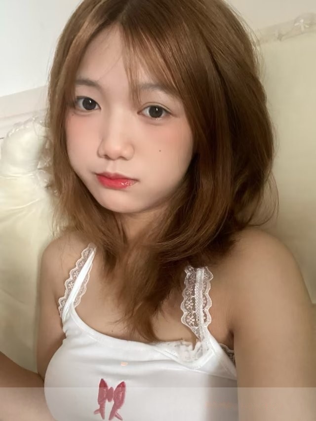 前凸后翘嫩妹类型