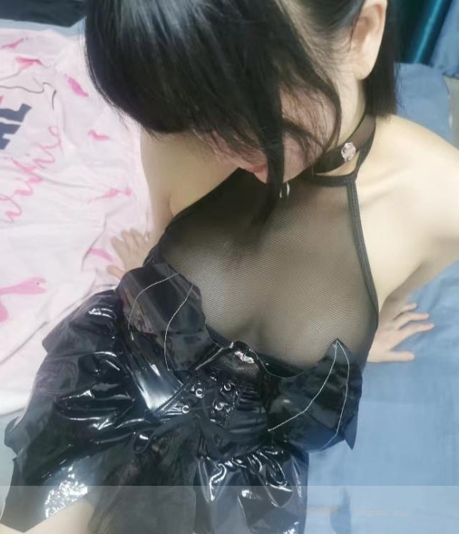 江宁童颜巨乳小雪