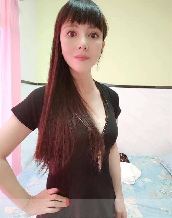 浦东大胸风骚少妇小文文