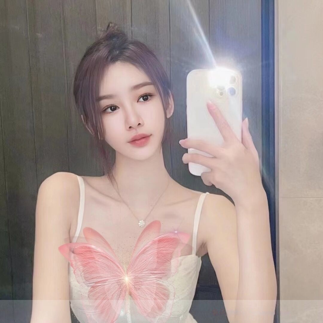 身材很哇塞的小妹妹